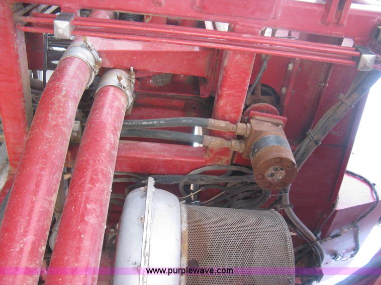 image for item B8225 Case IH FLX 810 Flex-Air applicator bed