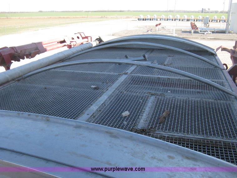 image for item B8225 Case IH FLX 810 Flex-Air applicator bed