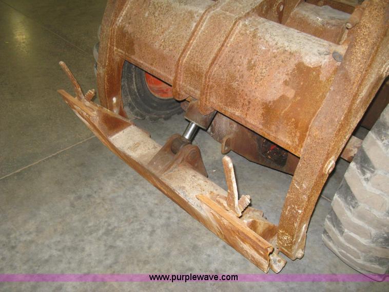 image for item B8327 1992 Bobcat 7753 skid steer