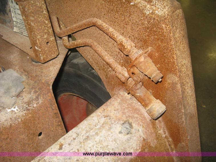 image for item B8327 1992 Bobcat 7753 skid steer