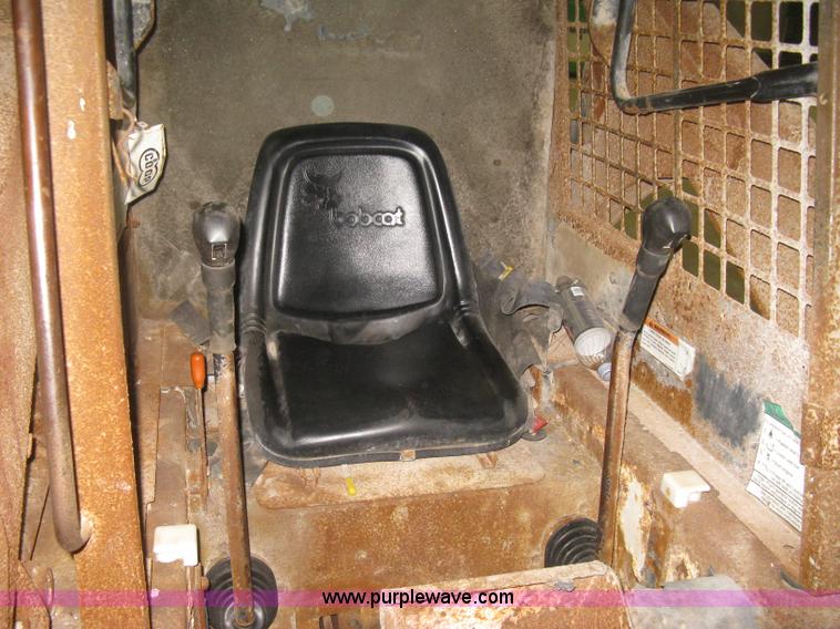 image for item B8327 1992 Bobcat 7753 skid steer