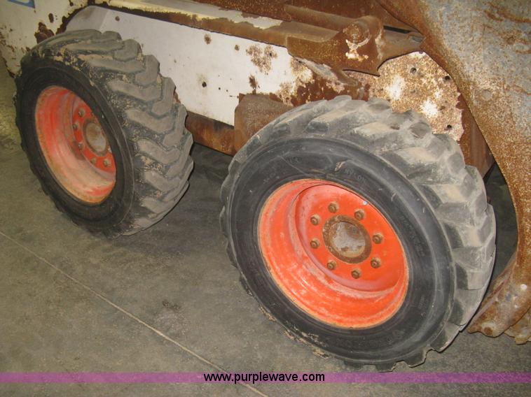 image for item B8327 1992 Bobcat 7753 skid steer