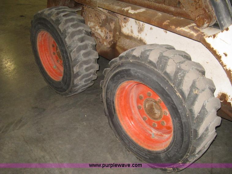 image for item B8327 1992 Bobcat 7753 skid steer