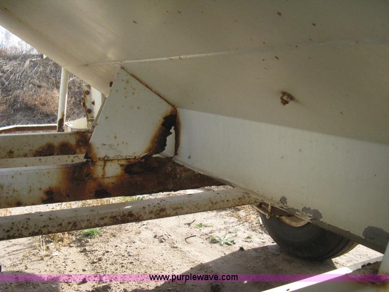 image for item B8328 Willmar Super 500 fertilizer spinner/spreader