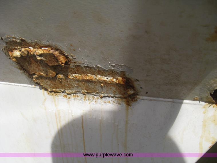 image for item B8328 Willmar Super 500 fertilizer spinner/spreader