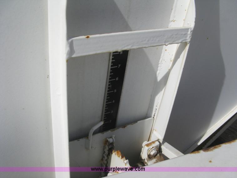 image for item B8328 Willmar Super 500 fertilizer spinner/spreader