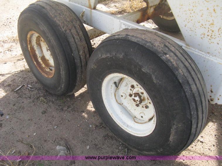 image for item B8328 Willmar Super 500 fertilizer spinner/spreader