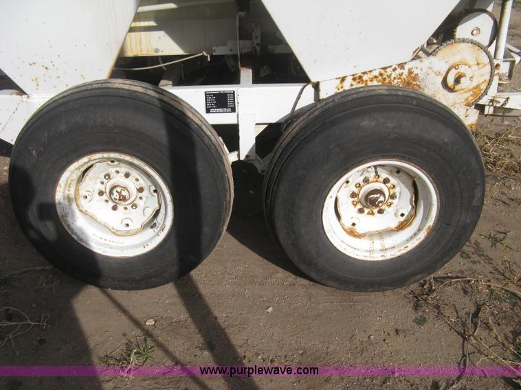 image for item B8328 Willmar Super 500 fertilizer spinner/spreader