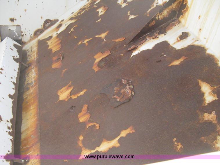 image for item B8328 Willmar Super 500 fertilizer spinner/spreader