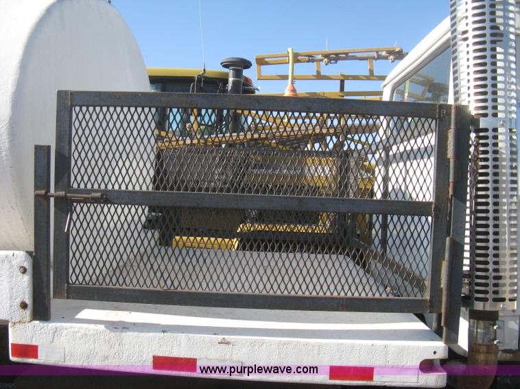 image for item B8331 1979 International F2554 tender tanker truck