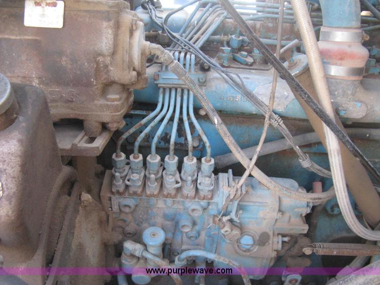 image for item B8331 1979 International F2554 tender tanker truck