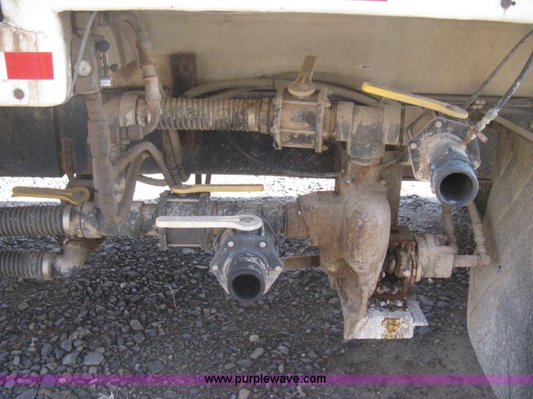 image for item B8331 1979 International F2554 tender tanker truck