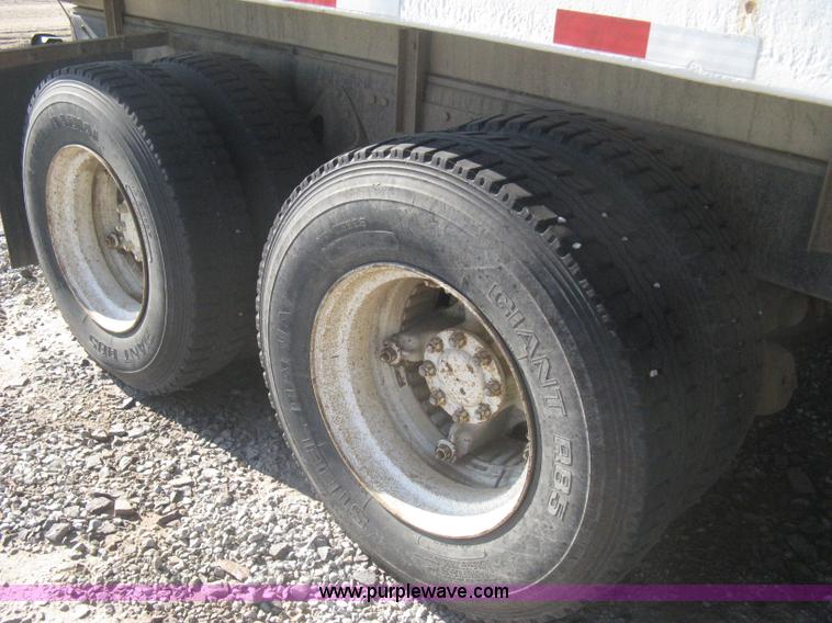 image for item B8331 1979 International F2554 tender tanker truck