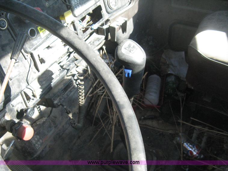 image for item B8331 1979 International F2554 tender tanker truck