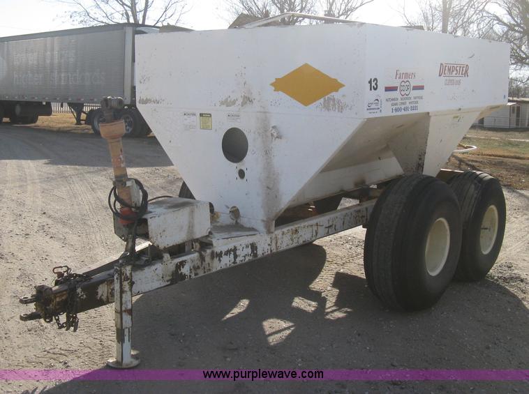 image for item B8332 Dempster Clipper 200S fertilizer spinner/spreader
