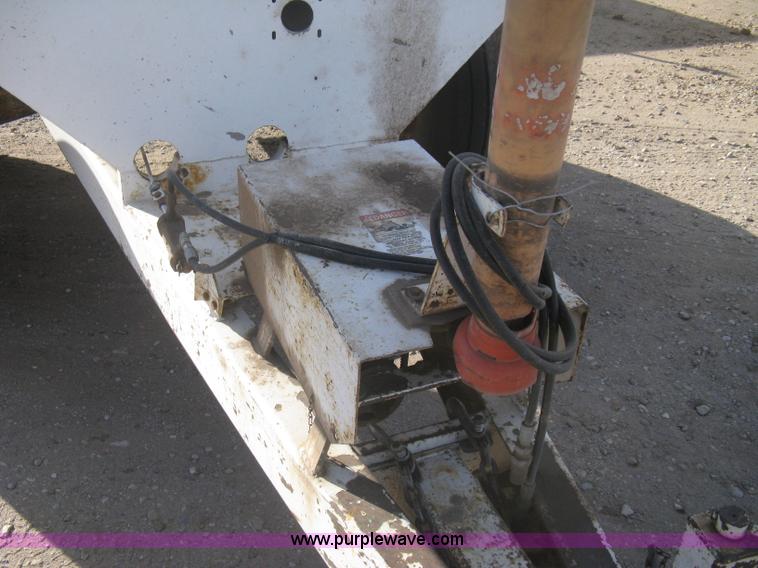 image for item B8332 Dempster Clipper 200S fertilizer spinner/spreader