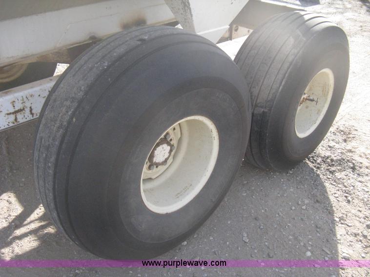 image for item B8332 Dempster Clipper 200S fertilizer spinner/spreader