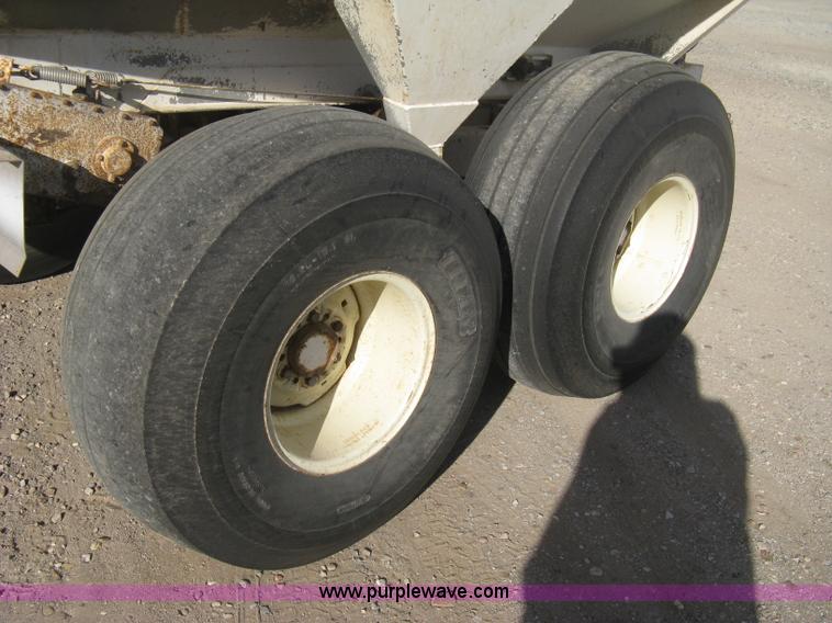 image for item B8332 Dempster Clipper 200S fertilizer spinner/spreader