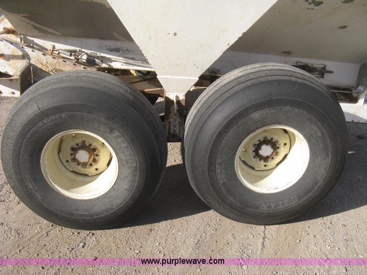 image for item B8332 Dempster Clipper 200S fertilizer spinner/spreader