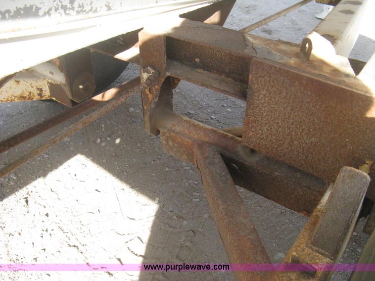 image for item B8332 Dempster Clipper 200S fertilizer spinner/spreader