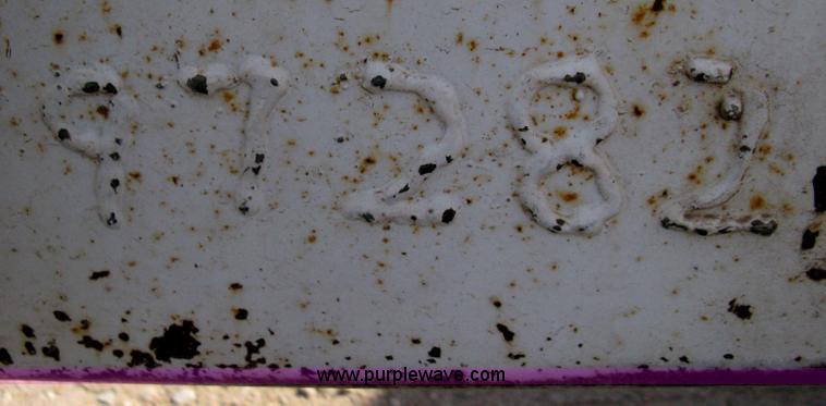 image for item B8332 Dempster Clipper 200S fertilizer spinner/spreader