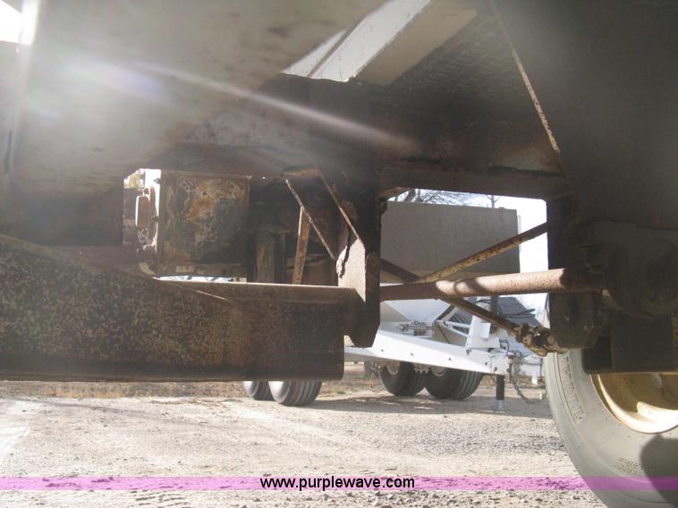 image for item B8332 Dempster Clipper 200S fertilizer spinner/spreader