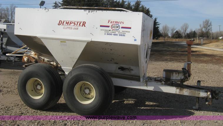 image for item B8333 Dempster Clipper 200S fertilizer spinner/spreader