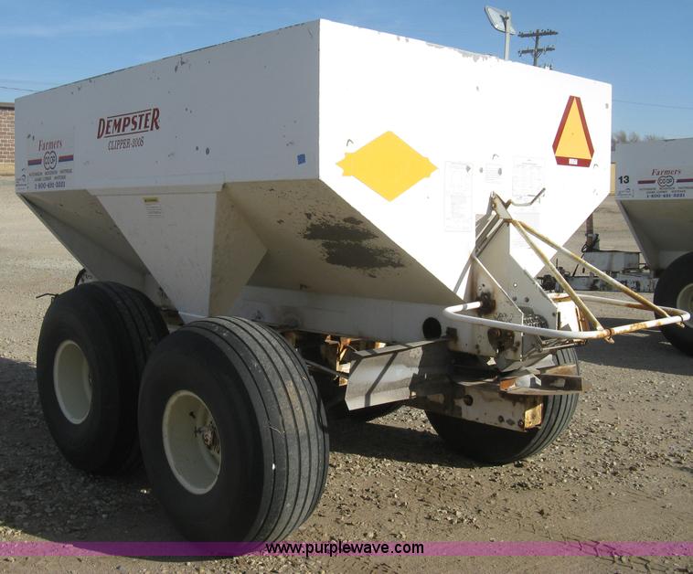 image for item B8333 Dempster Clipper 200S fertilizer spinner/spreader