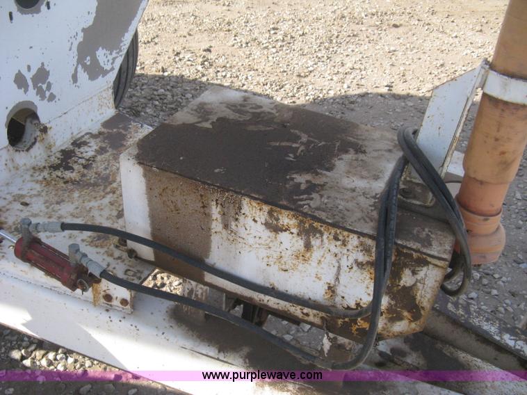 image for item B8333 Dempster Clipper 200S fertilizer spinner/spreader