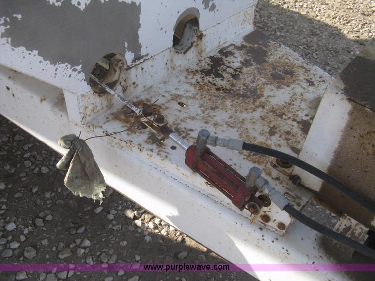 image for item B8333 Dempster Clipper 200S fertilizer spinner/spreader