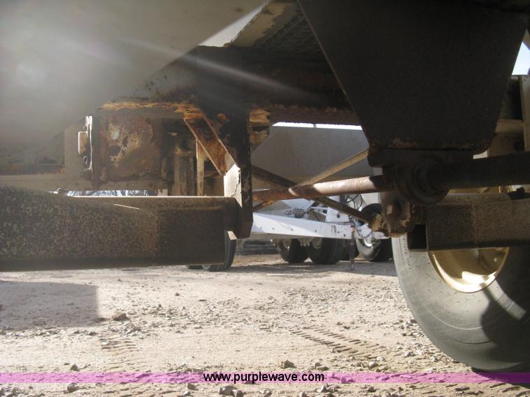 image for item B8333 Dempster Clipper 200S fertilizer spinner/spreader