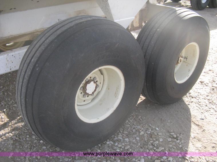 image for item B8333 Dempster Clipper 200S fertilizer spinner/spreader