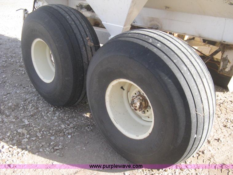 image for item B8333 Dempster Clipper 200S fertilizer spinner/spreader