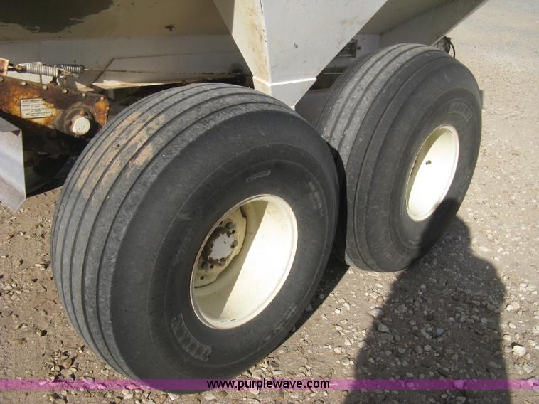 image for item B8333 Dempster Clipper 200S fertilizer spinner/spreader