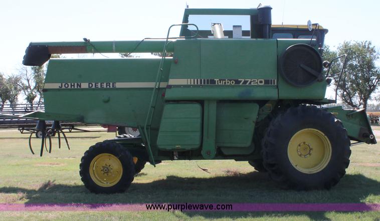 image for item C2855 1980 John Deere 7720 Turbo combine