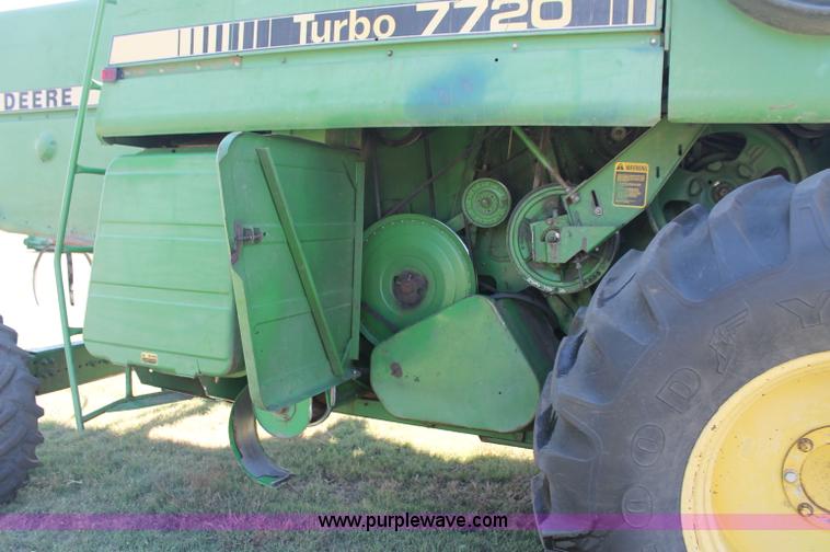 image for item C2855 1980 John Deere 7720 Turbo combine