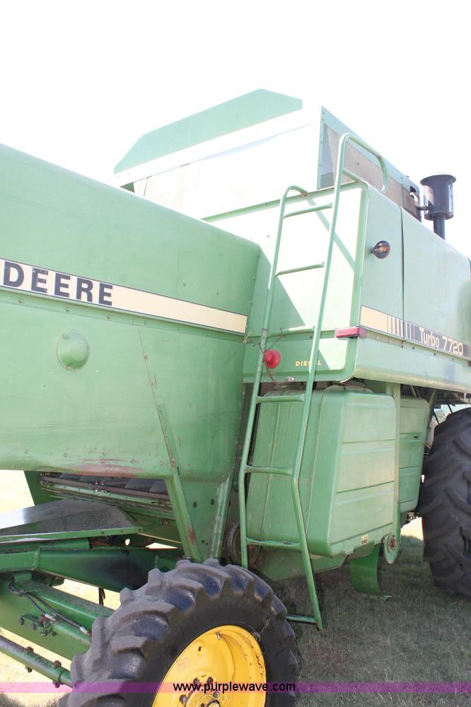 image for item C2855 1980 John Deere 7720 Turbo combine