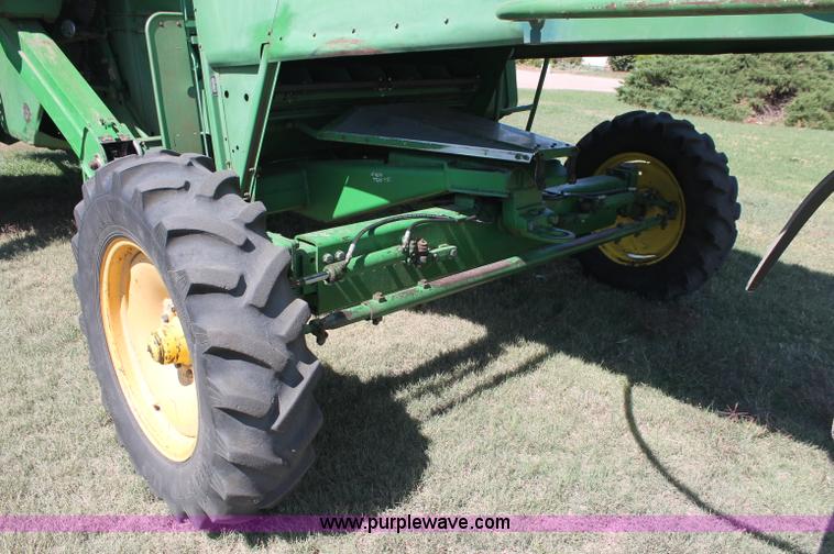 image for item C2855 1980 John Deere 7720 Turbo combine