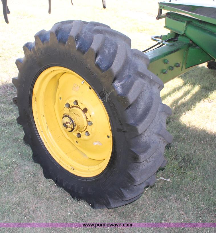 image for item C2855 1980 John Deere 7720 Turbo combine