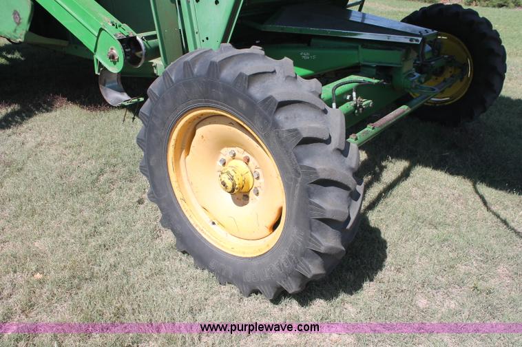 image for item C2855 1980 John Deere 7720 Turbo combine