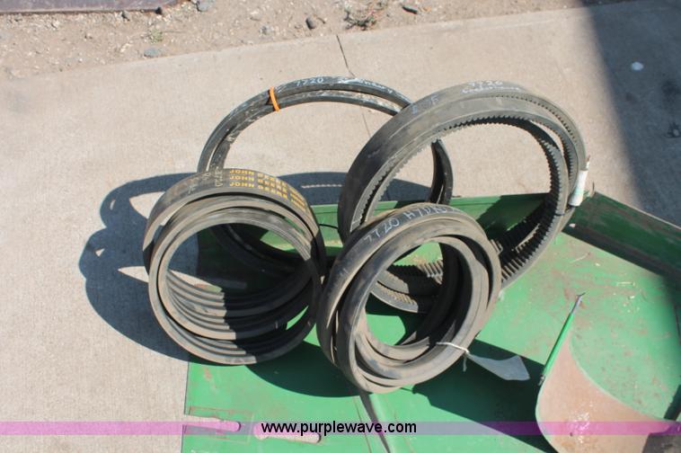 image for item C2855 1980 John Deere 7720 Turbo combine