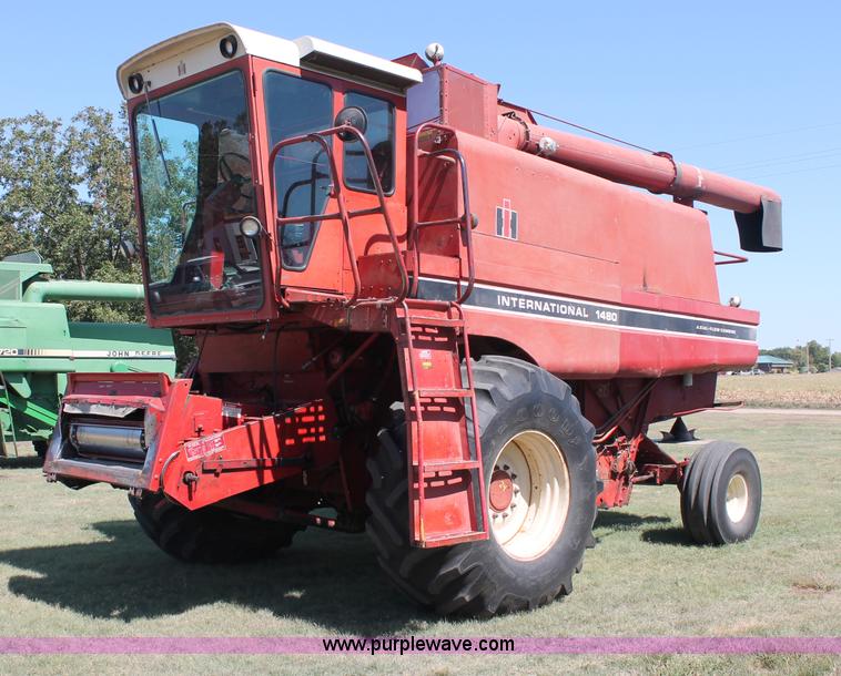 image for item C2856 1980 International 1480 Axial-Flow combine