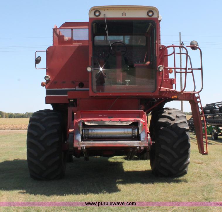 image for item C2856 1980 International 1480 Axial-Flow combine