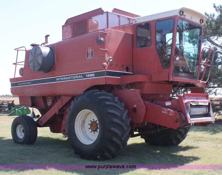 image for item C2856 1980 International 1480 Axial-Flow combine