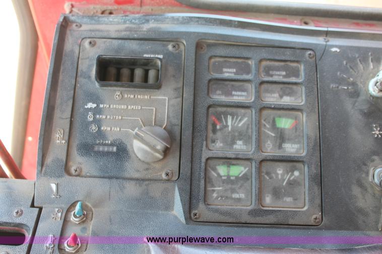 image for item C2856 1980 International 1480 Axial-Flow combine