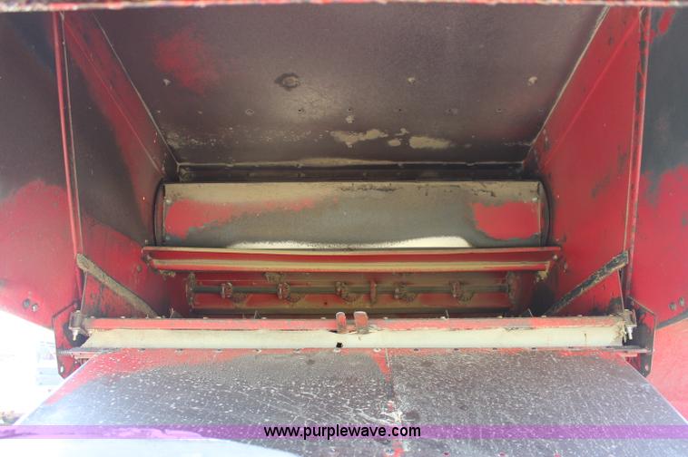 image for item C2856 1980 International 1480 Axial-Flow combine