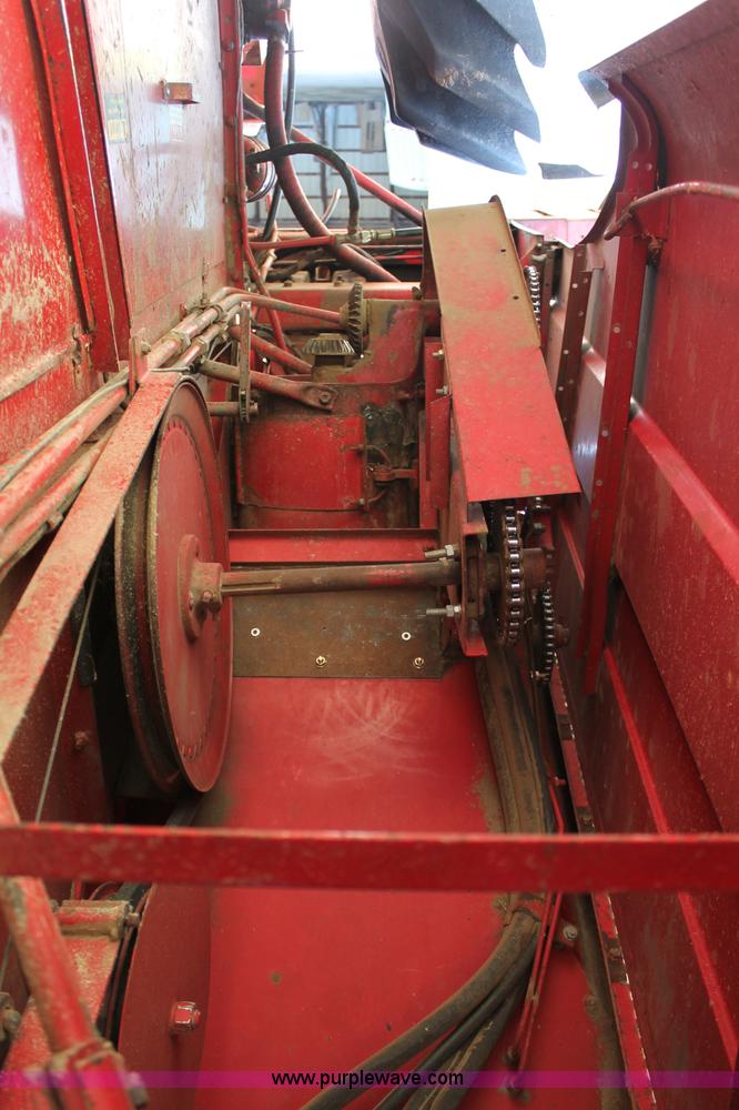 image for item C2856 1980 International 1480 Axial-Flow combine