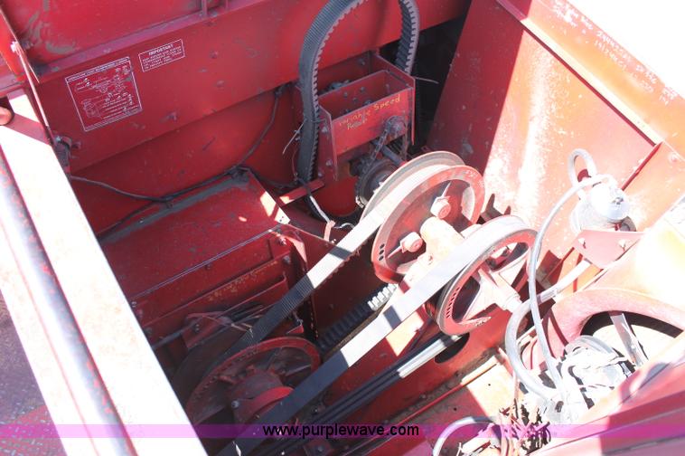 image for item C2856 1980 International 1480 Axial-Flow combine