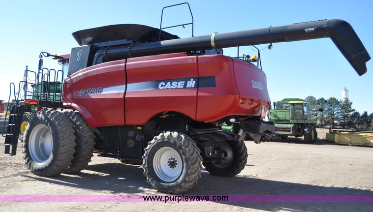 image for item C3223 2006 Case IH 8010 combine