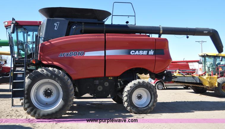 image for item C3223 2006 Case IH 8010 combine